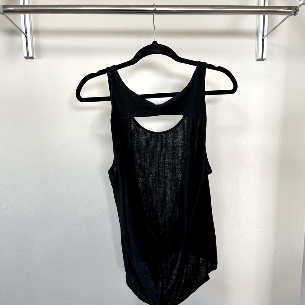 Lululemon plant loose fitting tank